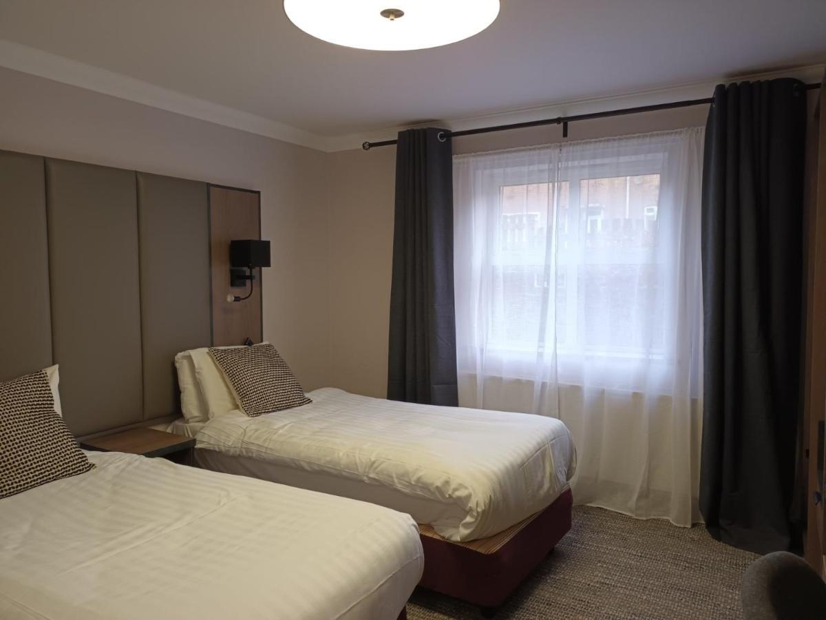 Corn Mill Lodge Hotel Leeds  Esterno foto