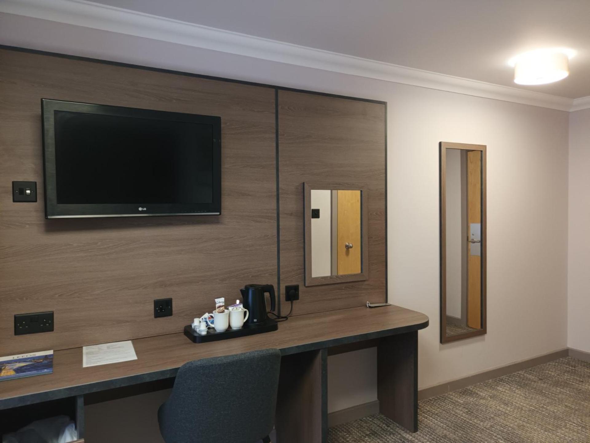 Corn Mill Lodge Hotel Leeds  Esterno foto